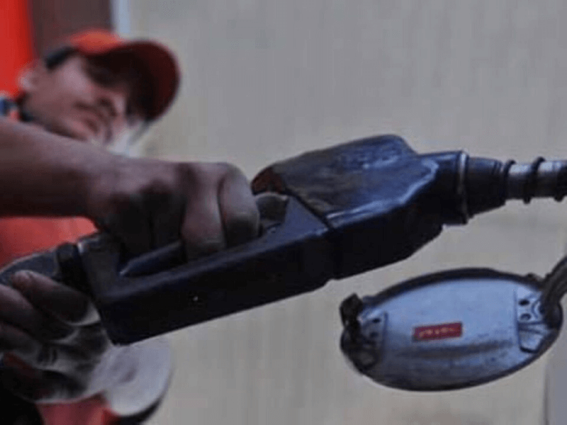 Ogra recommends Rs 20.68 per litre cut in petrol price
