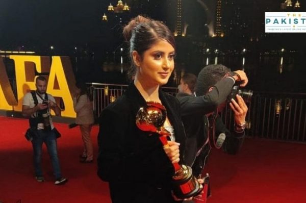 Sajal Ali Wins DIAFA Award For Her Roles In Films, TV