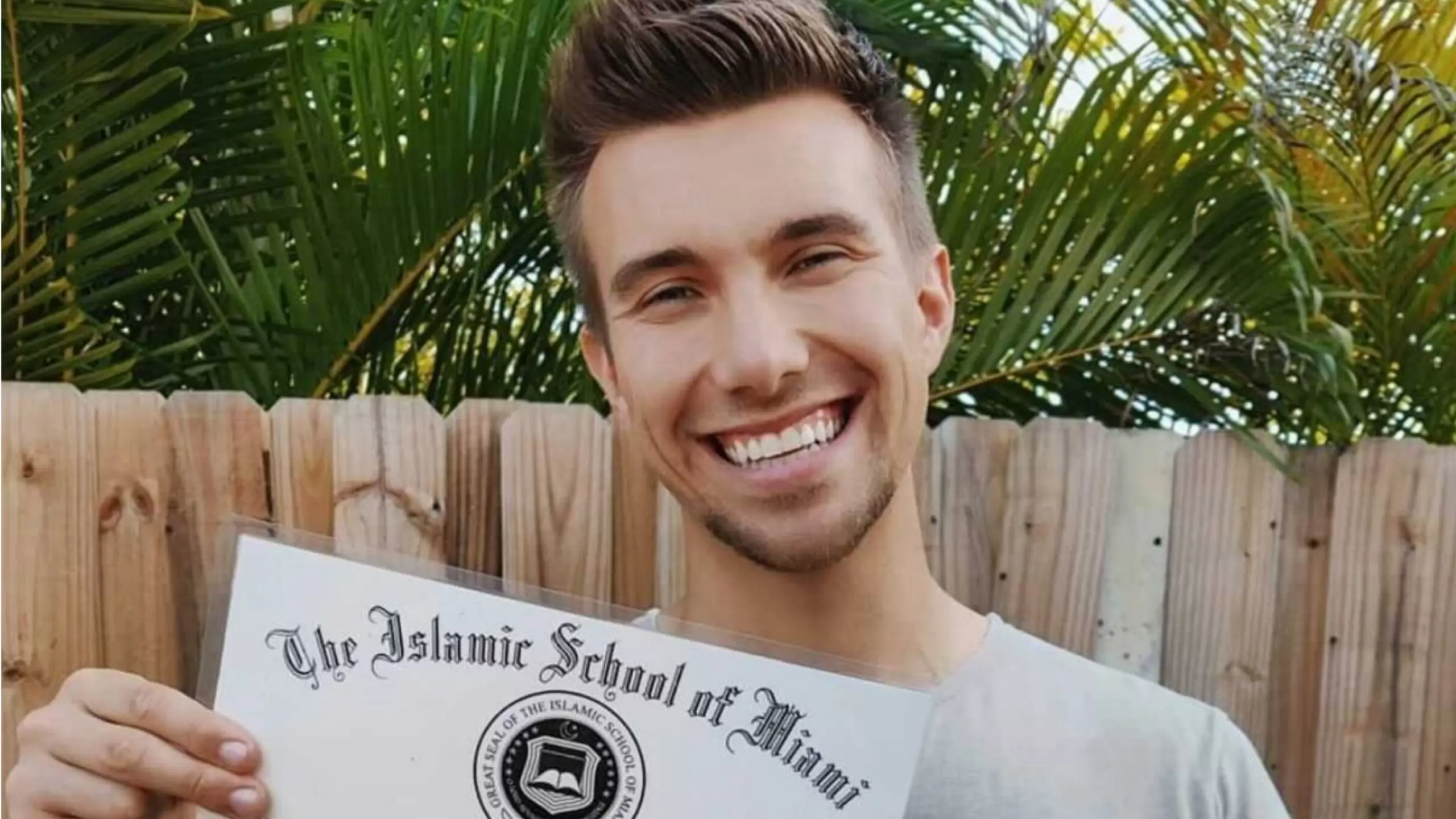 German YouTube sensation Christian Betzmann accepts Islam