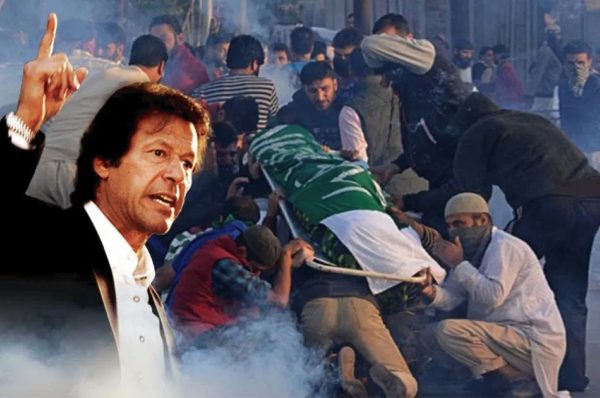 imran-khan-says-pakistan-stands-with-kashmiris