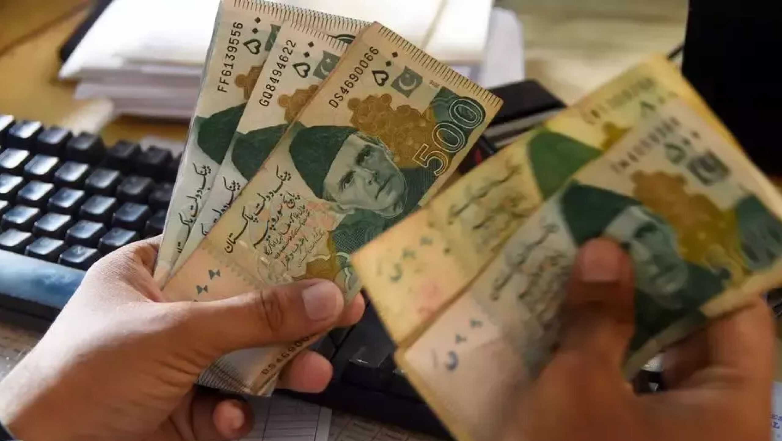pakistani-rupees