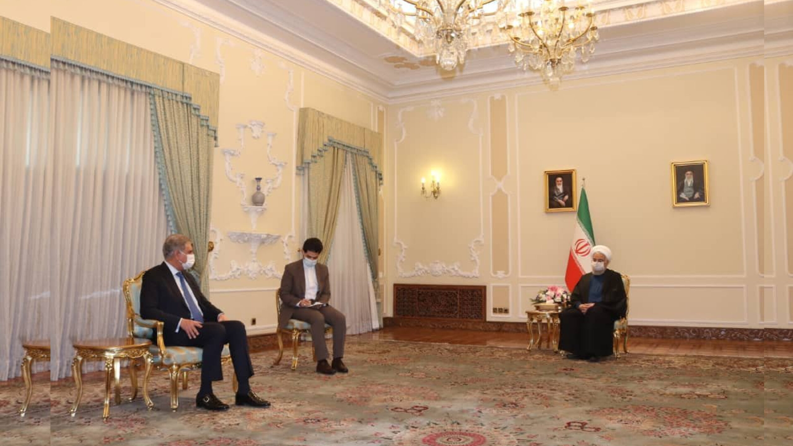 FM Qureshi meets President Hassan Rouhani