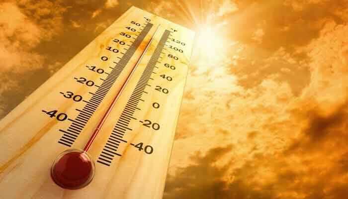 Karachi soars in high temperatures as mercury expected to reach 41 C