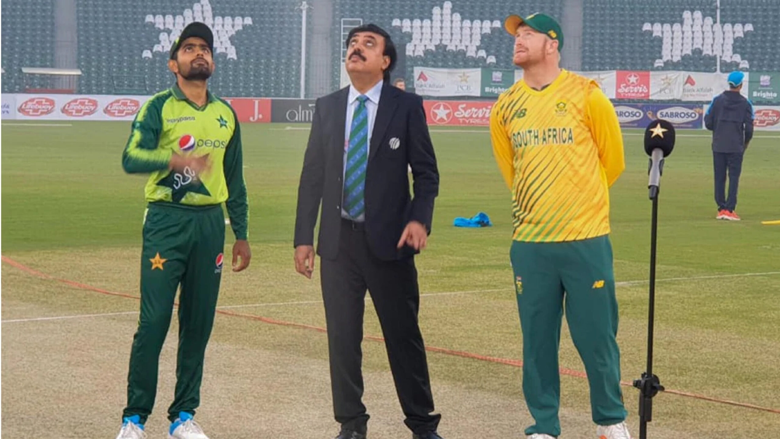 Off-colour Pakistan lose second T20 to South Africa