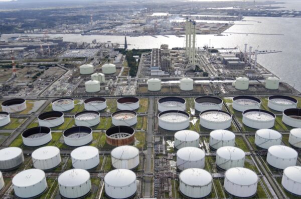 US for coordinated release of oil from private reserves