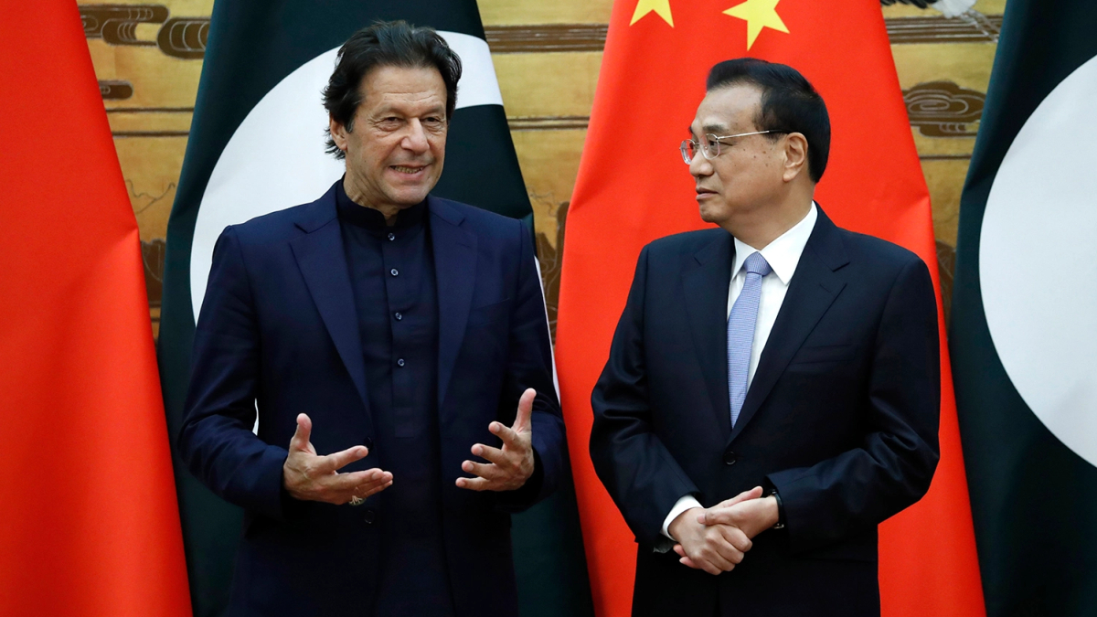 Govt hoping PM Imran’s China trip can reinvigorate CPEC-1