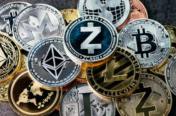 3 most famous crypto-currencies in May 2022