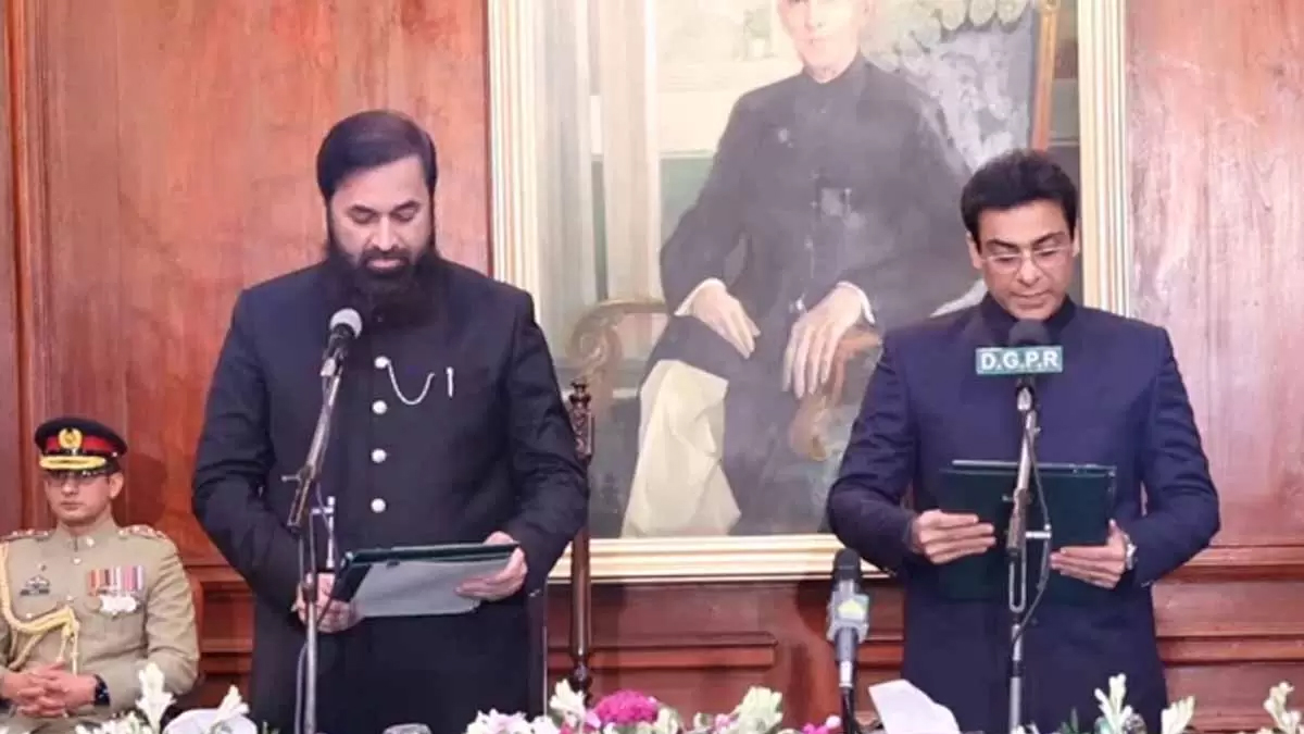 Governor Punjab administers oath to CM Hamza