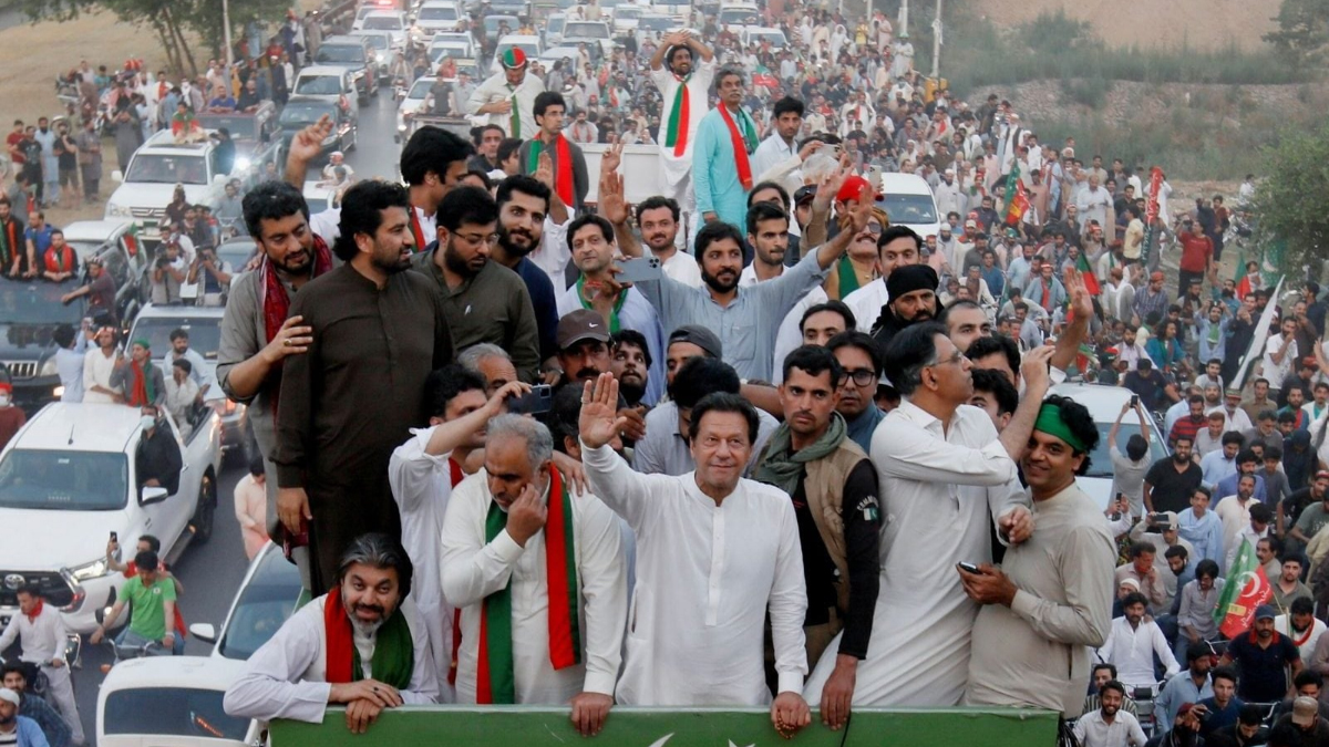 Imran Says Next Long March Will Be ‘Final Battle’