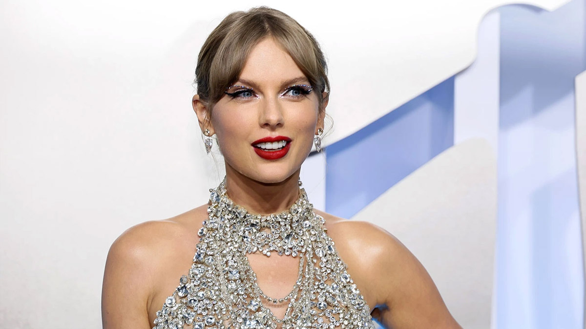 All About Taylor Swift’s  New Album — Midnights