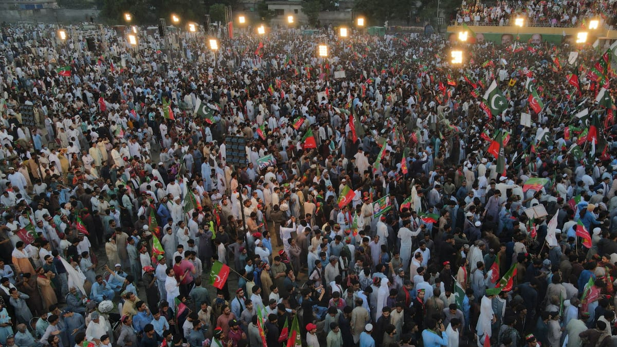 Islamabad braces for PTI long march