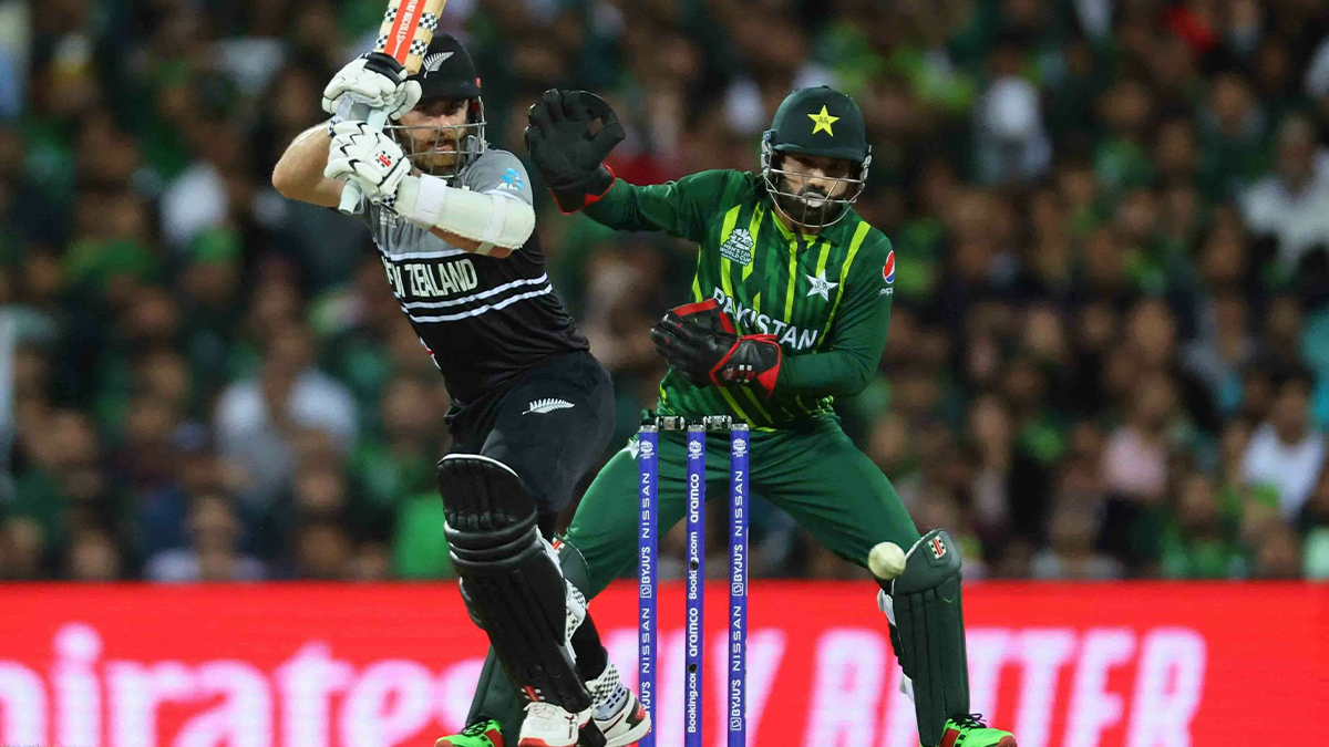 Pakistan brush aside New Zealand, move to World Cup finals