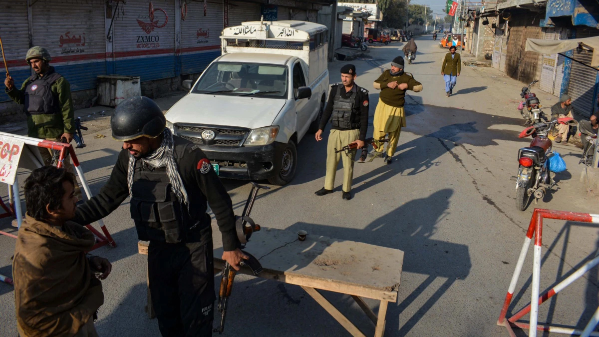 Taliban Seize Pakistani Police Station