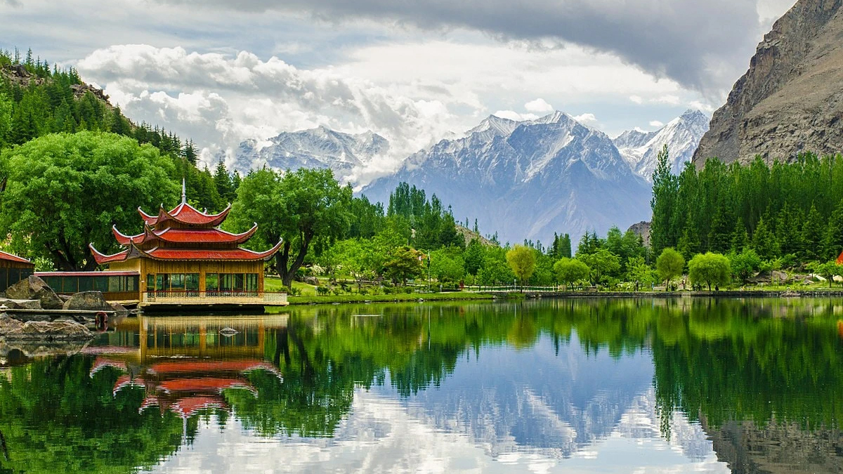 Exploring The Most Beautiful And Eye Catching Tourist Destinations In Pakistan