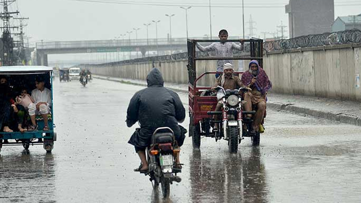 Karachi drench in Rain