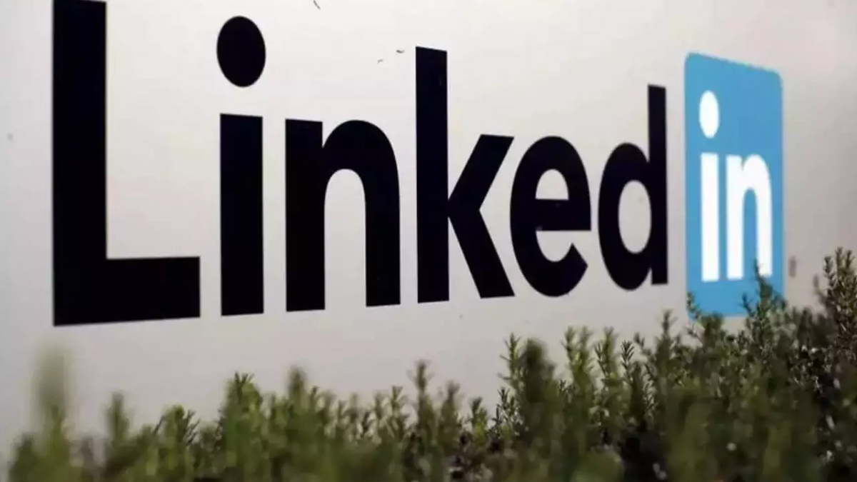 Why LinkedIn cut over 700 jobs ?