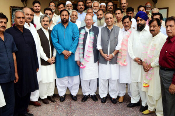 Former PTI, PML-N leaders join PPP