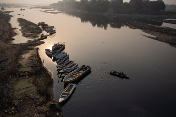 Flood alert on Ravi river