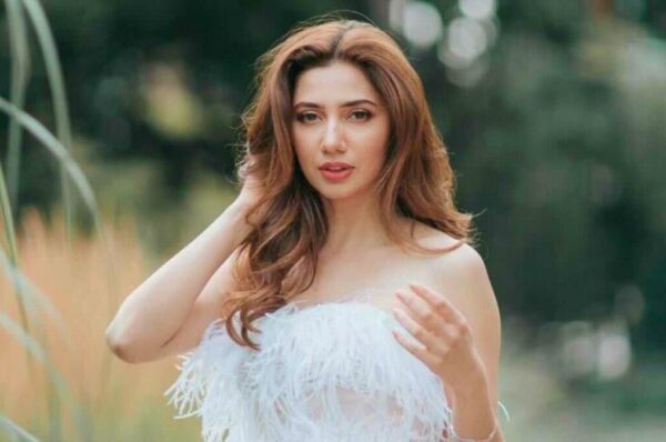 mahira khan's brave talk dealing with bipolar disorder and finding hope