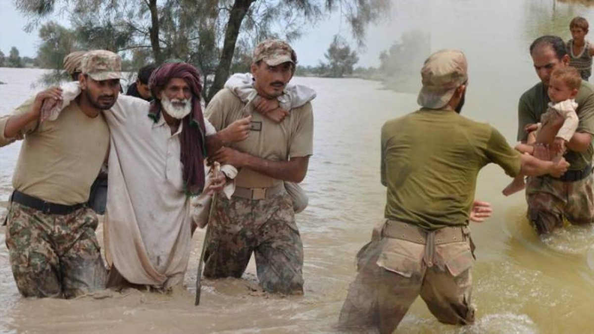 pak army undertakes ongoing rescue operations in flood hit punjab