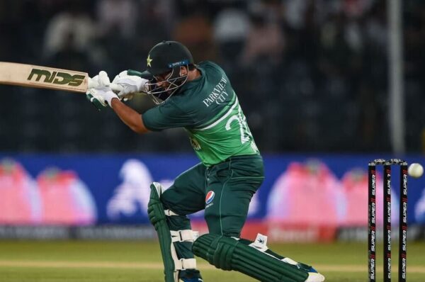 pakistan beat bangladesh by seven wickets