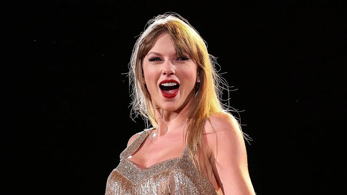 Taylor Swift Makes History Again on Spotify with Cruel Summer