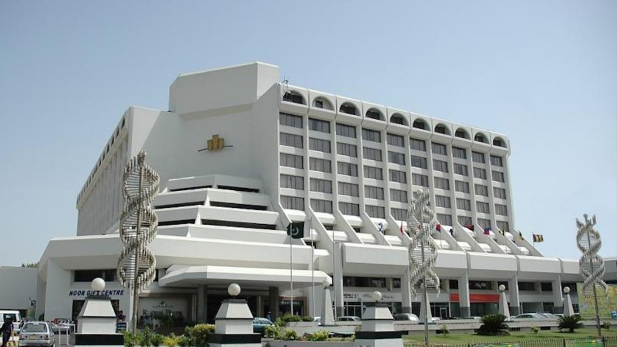 karachi's famous regent plaza hotel may become a hospital