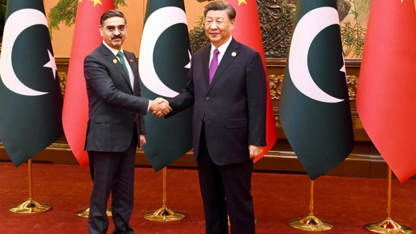 President Xi Reaffirms China’s Commitment to CPEC and Regional Peace in Meeting with PM Kakar