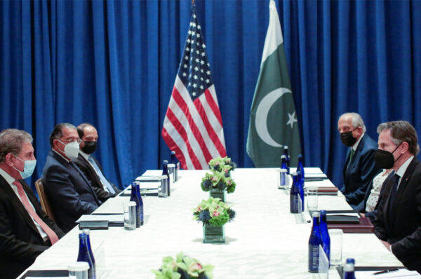 us assures pakistan of assistance to counter extremism