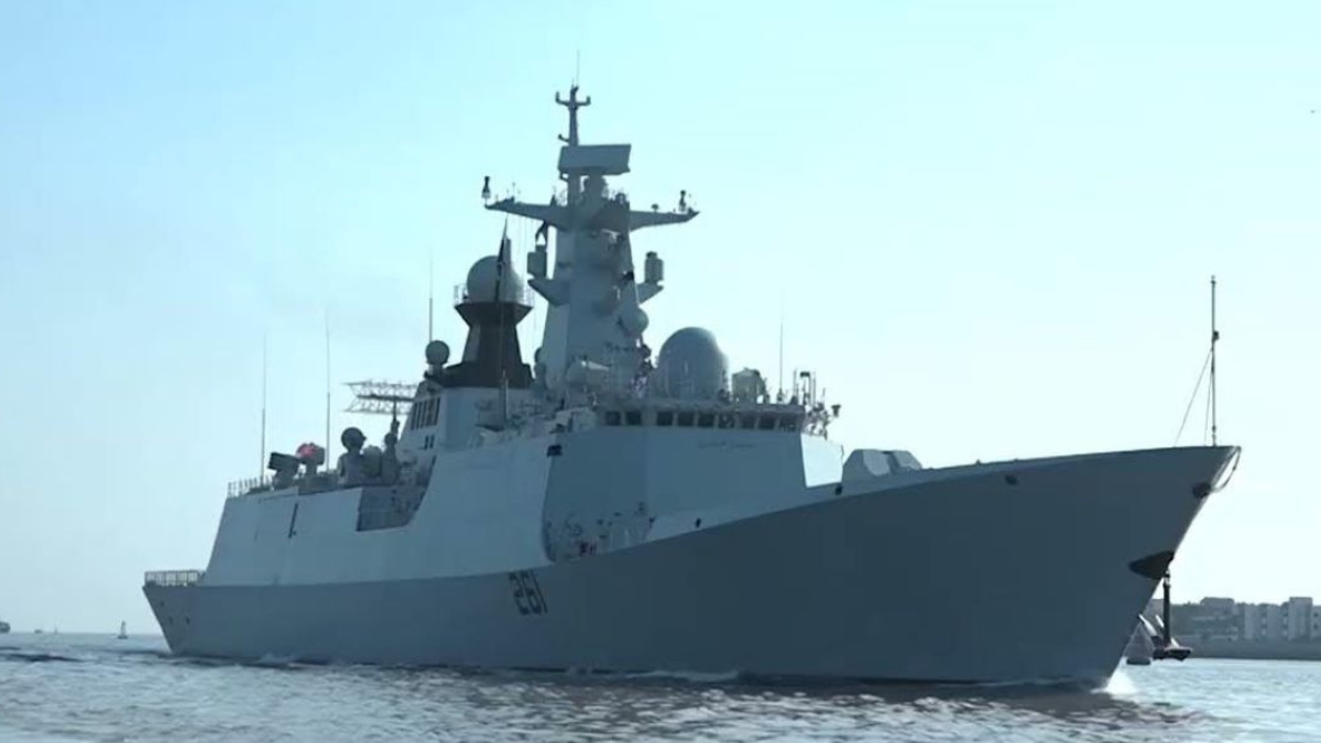 Pakistan Navy Deploys PNS TUGHRIL to Safeguard Maritime Trade Routes