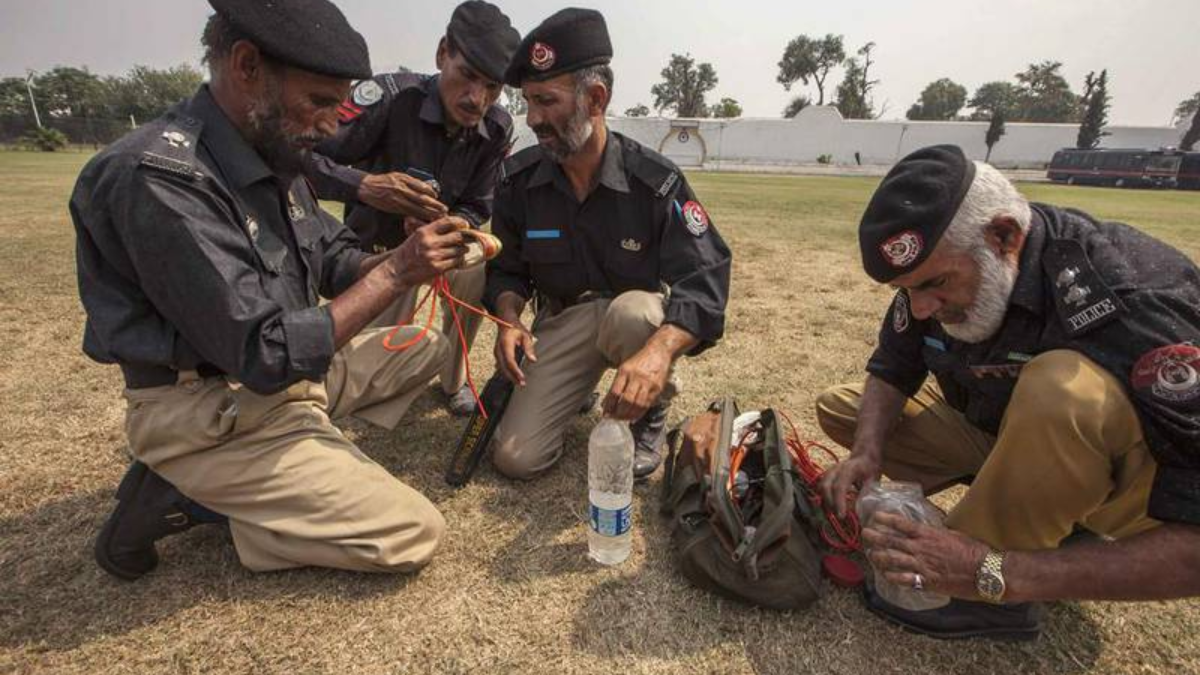 security alert bombs found at karachi's cantt railway station prompt swift response