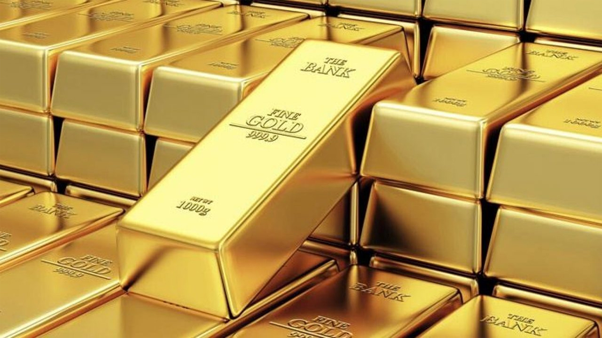 Gold Rises as Dollar Softens: Impact of Inflation Report on Fed’s Interest Rate Decision