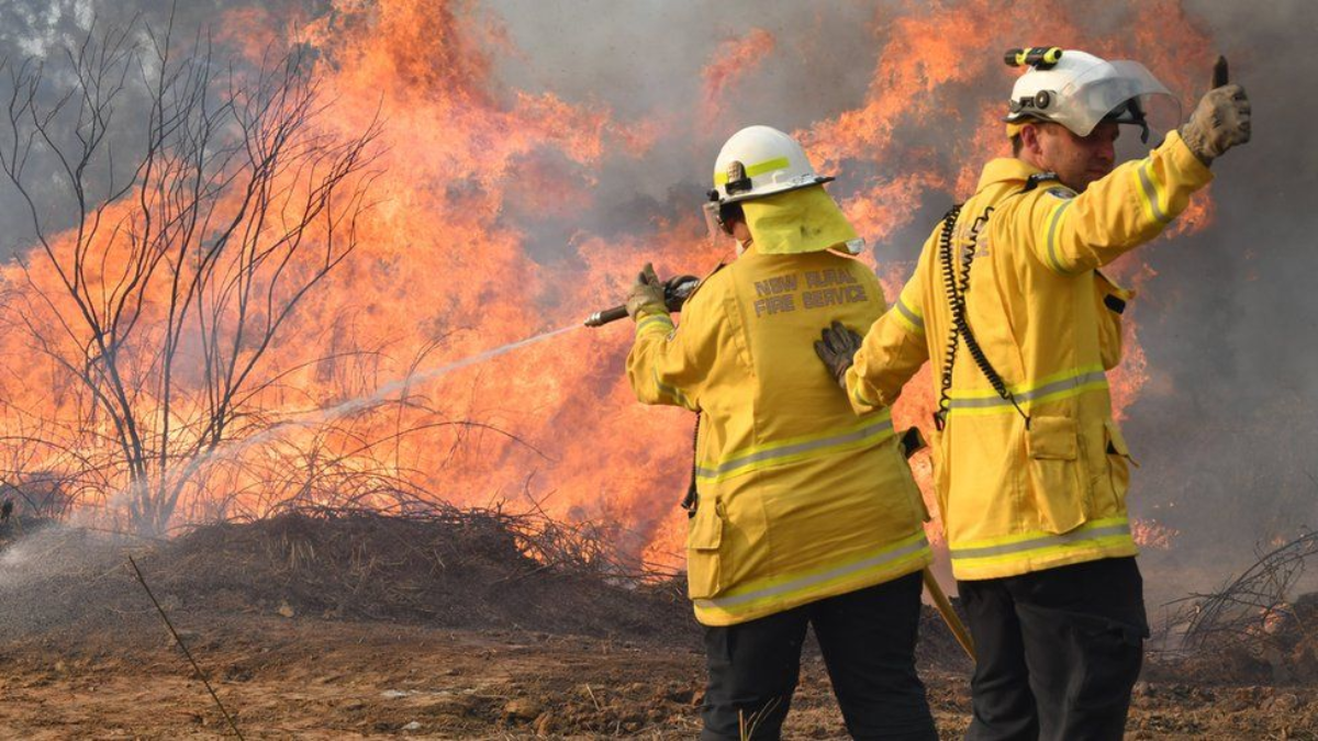 Emergency Evacuation Ordered as Bushfire Engulfs Australia’s Southern Regions