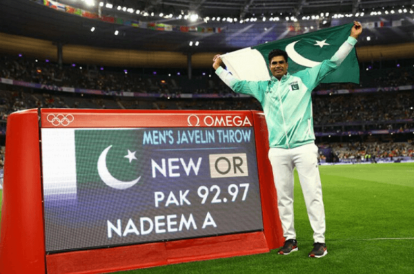 arshad nadeem secures gold in olympic 2024 in javelin throw