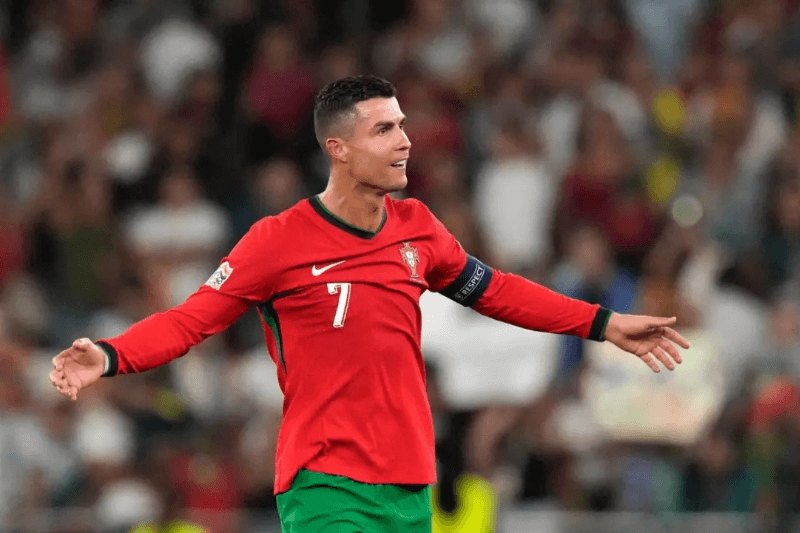 cristiano ronaldo creates history by becoming the most followed person worldwide on social media with 1 billion followers