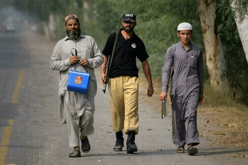 2 policemen guarding polio team shot dead in KP’s Orakzai