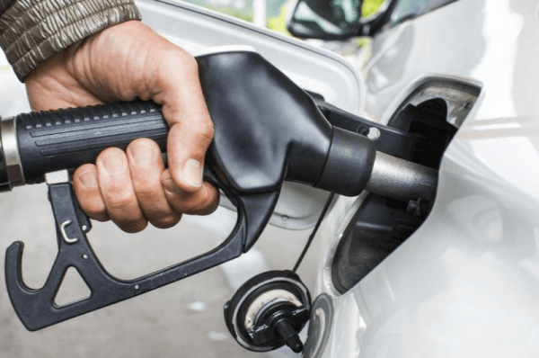 pakistan to hike petrol prices as economic turmoil persists