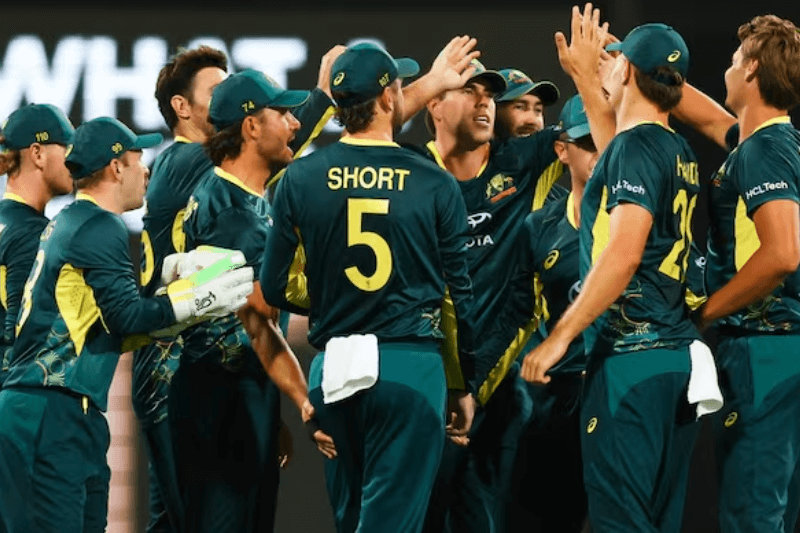 aus vs pak 2nd t20i begins with key toss and a debut moment