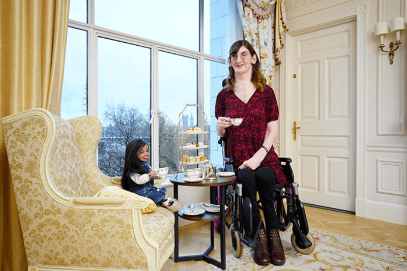 worlds tallest and shortest women unite in london for a tea party