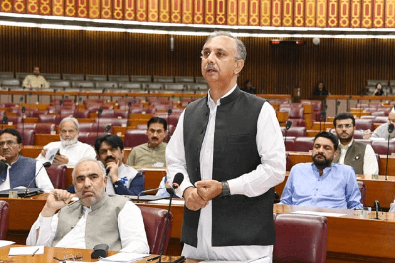 Government's Sincerity for PTI Talks Questioned by Opposition Leader Omar Ayub