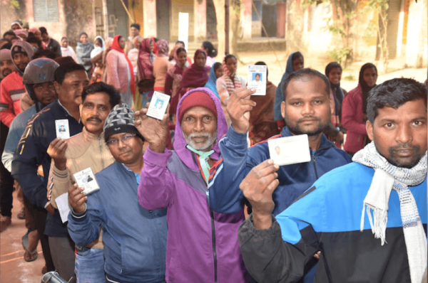 Pakistani Hindu Immigrants Makes History by Voting First Time in India