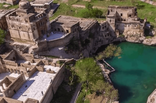 Pakistan Gives 154 Visas to Indian Pilgrims for Katas Raj Pilgrimage 
