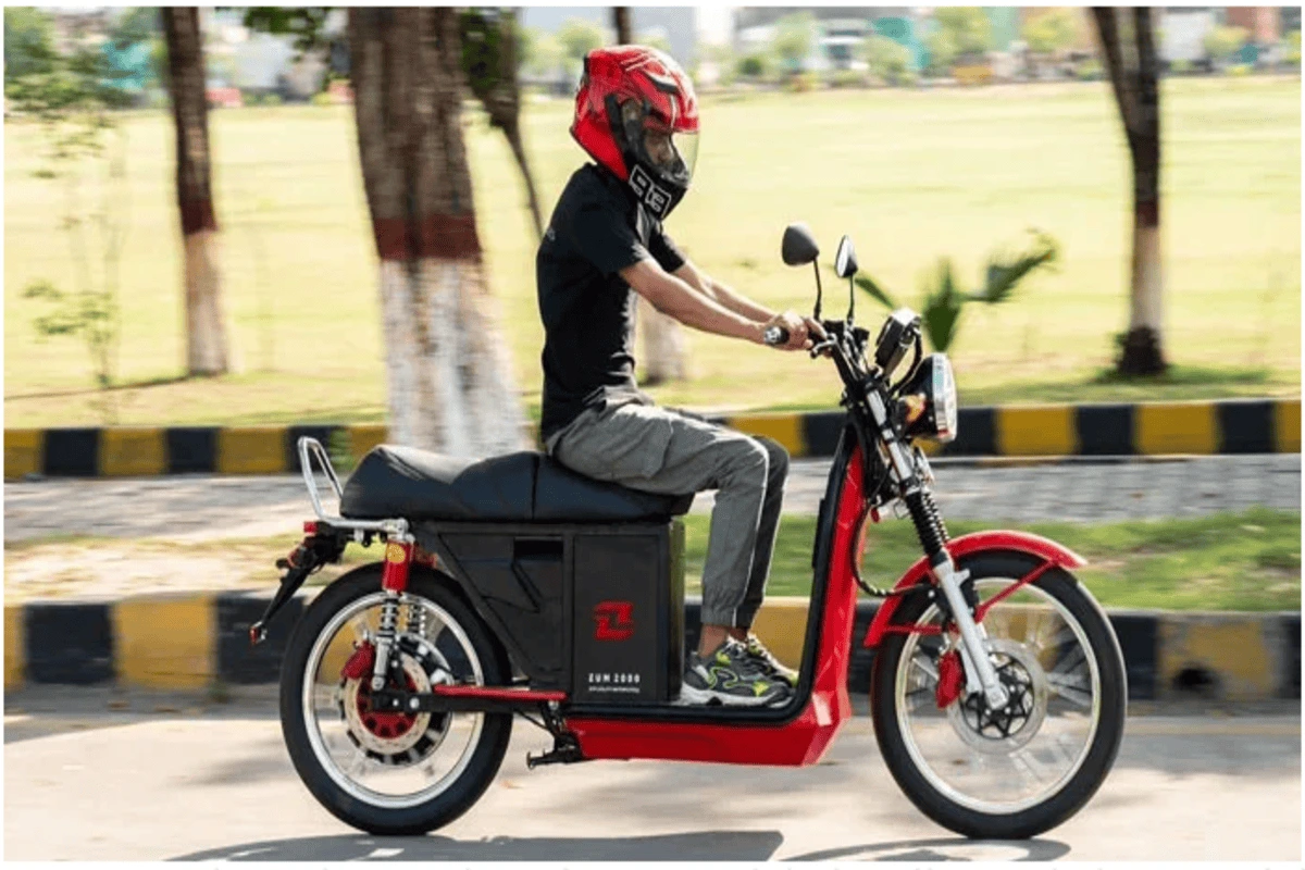 ifc joins pakistan in boosting electric bikes and rickshaws