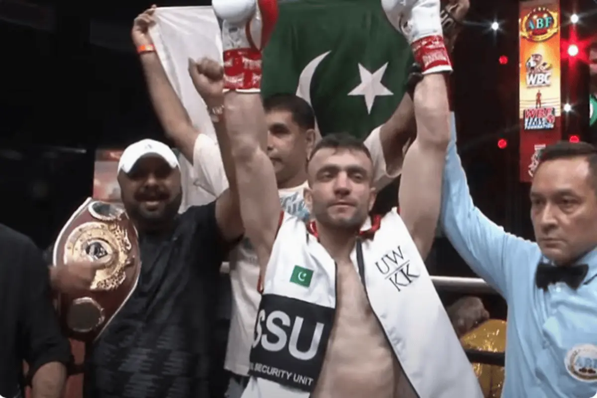 pakistani boxer usman wazir secures first round tko victory
