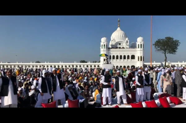 record visas issued for vaisakhi pilgrims in pakistan
