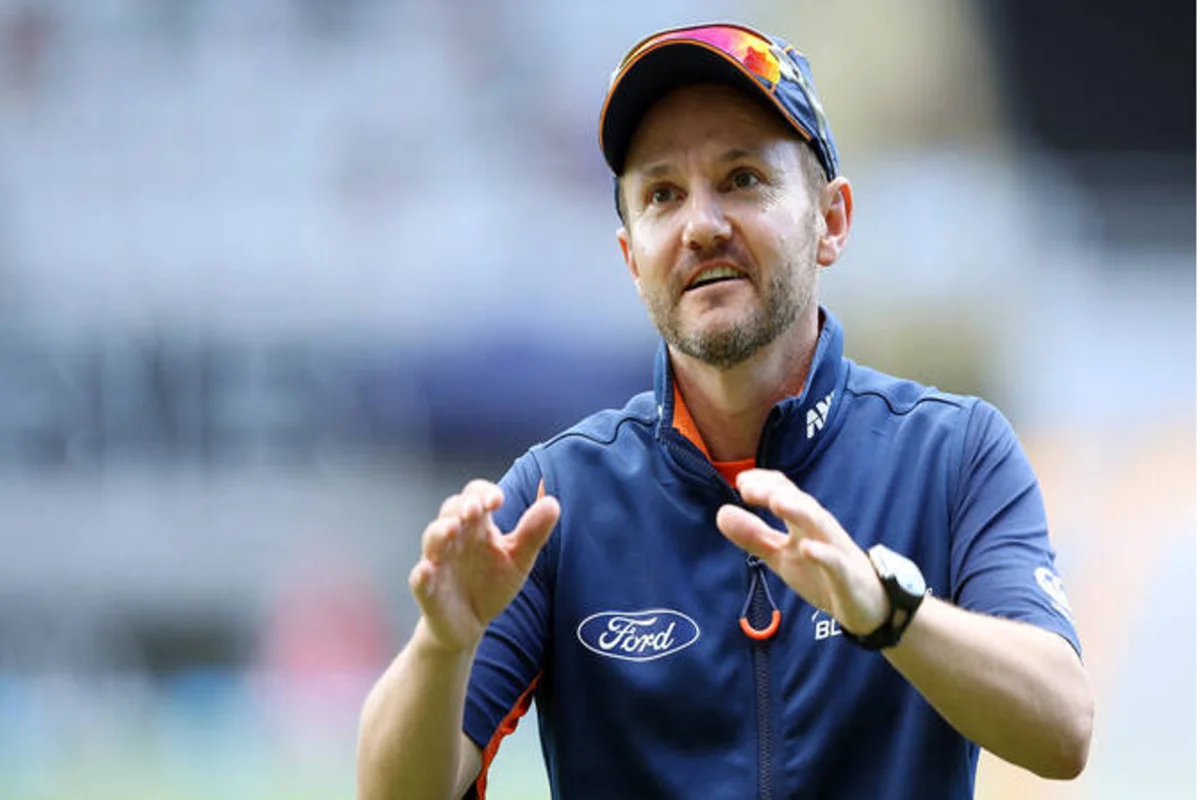 hesson to coach pakistan in white ball cricket