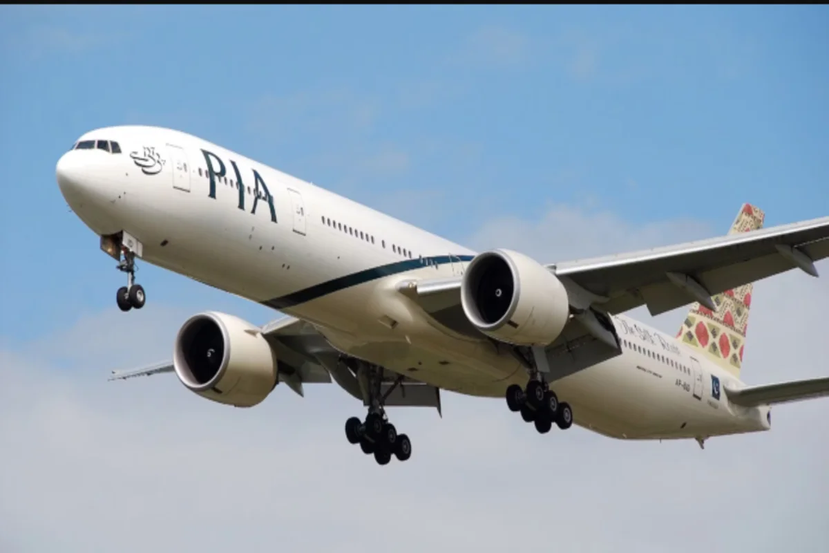 pakistan airspace reopens to global airlines –air france still absent