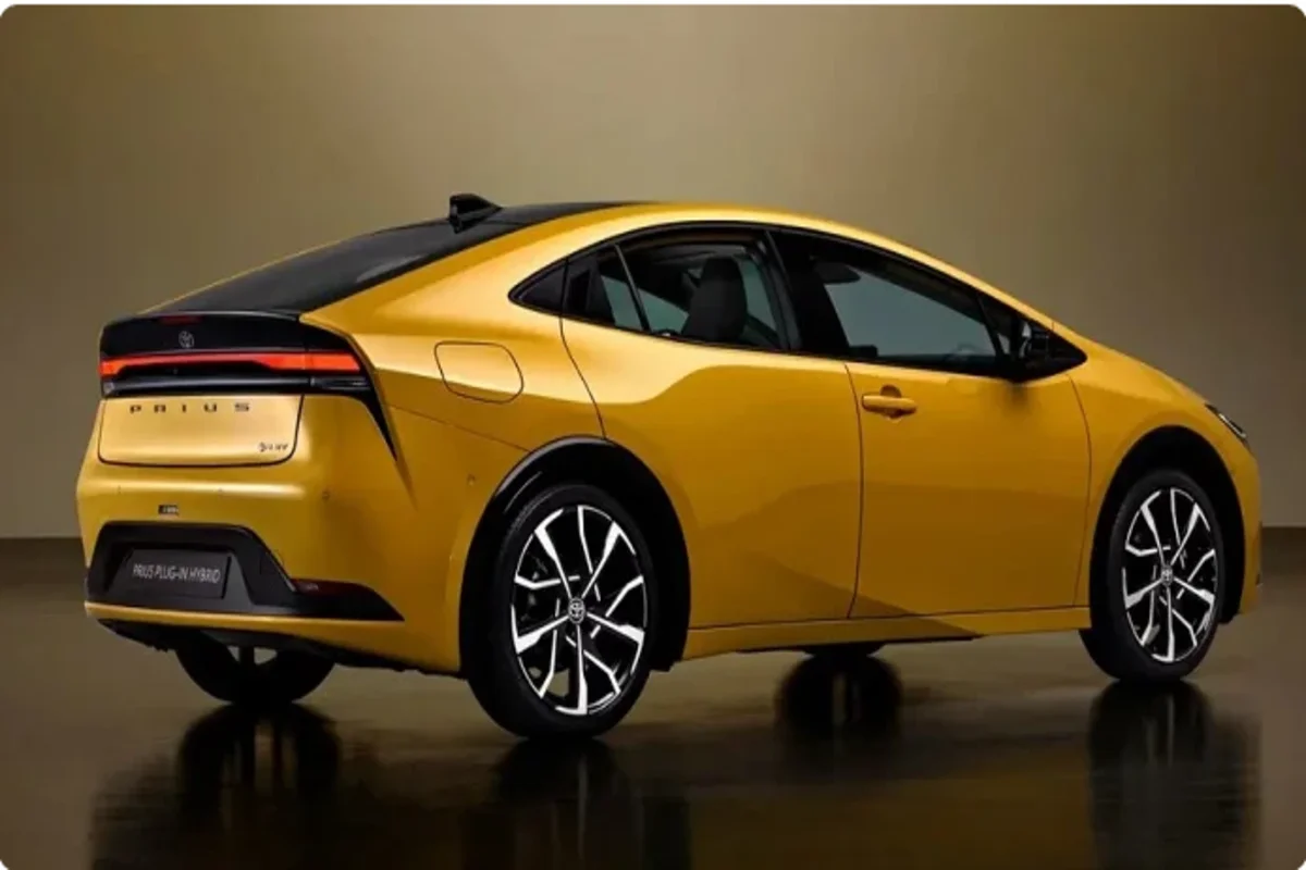 2025 toyota prius launch in pakistan what we can expect