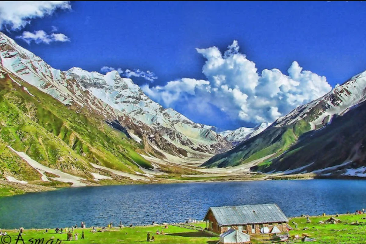 Scenic lake tours Pakistan: Saiful Muluk, Attabad and more