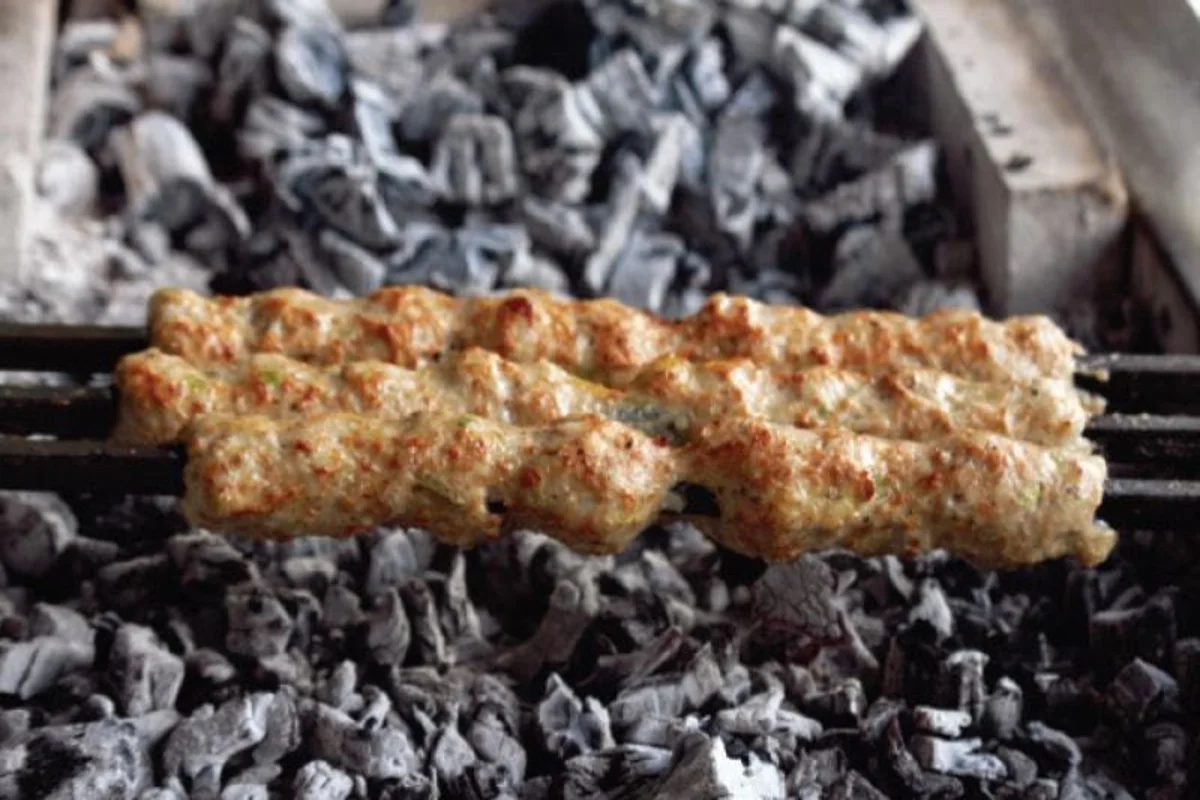 Islamabad Ignites With Kebab Craze: Top Spots to Try the City’s Juiciest Skewers